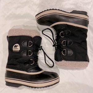 Sorel Yoot Pac Nylon Black Little Kid Size 1